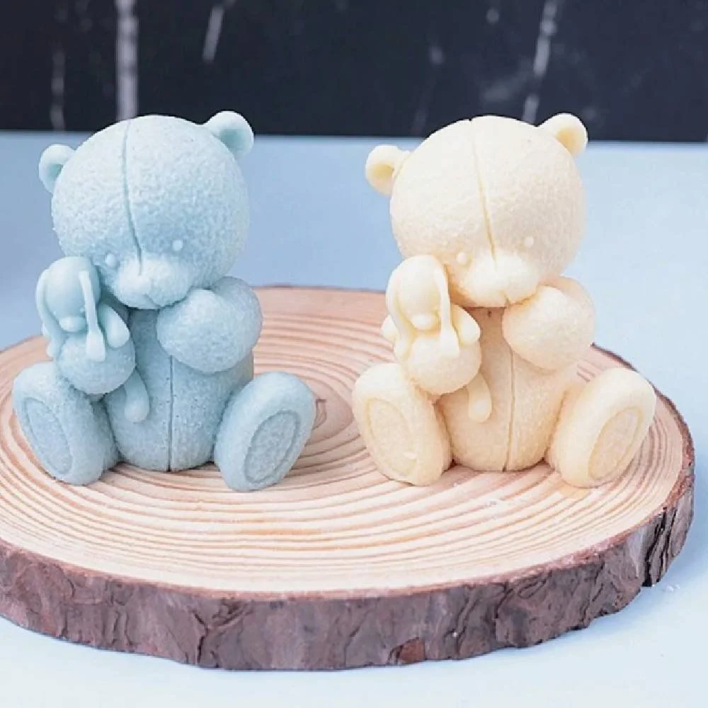 Osito con Peluche - Lume Velas Artesanales